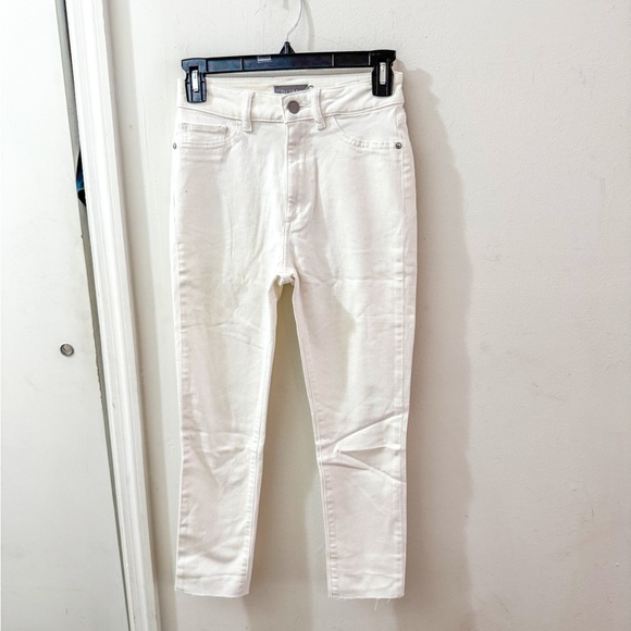 DL1961 Denim - NWOT DL1961 skinny jeans, altered length, high rise, white, size 24